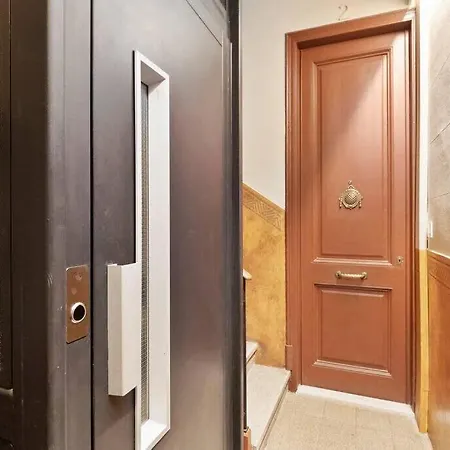 Apartment Arc De Triomf Luxury Modern 2-bedroom 2-bathroom Barcelona